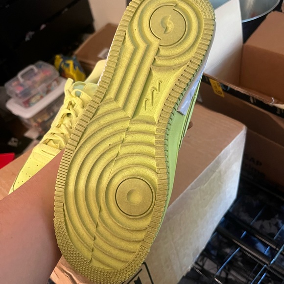 Worn a couple times - Picture 6 of 7